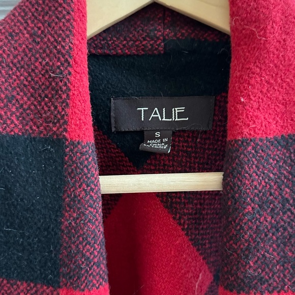 Outdoor wool vest - Picture 2 of 3